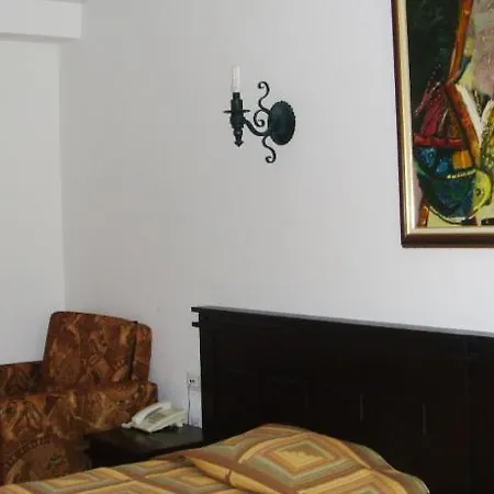Via Trayana Hotel *