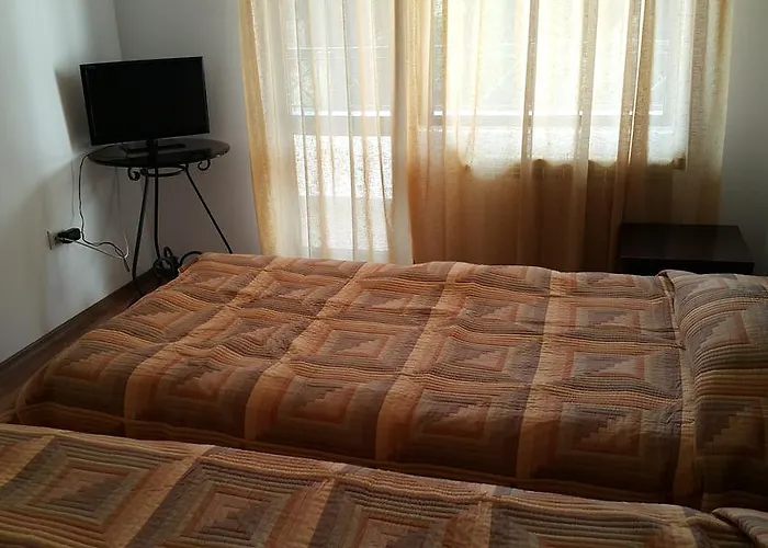 траяна Хотел