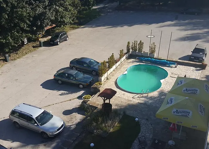 траяна Хотел