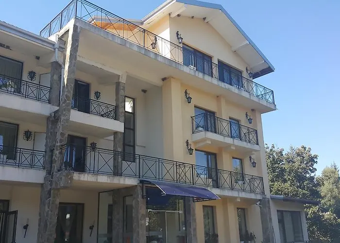 траяна Бели Осъм